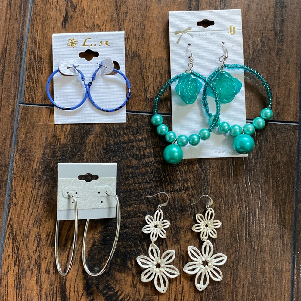 Earring lot